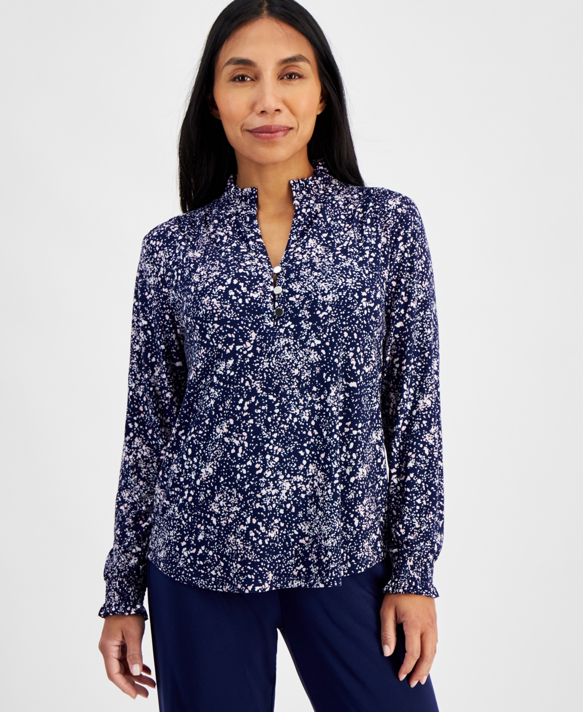 AK ANNE KLEIN PETITE PRINTED SMOCKED-CUFF BLOUSE 