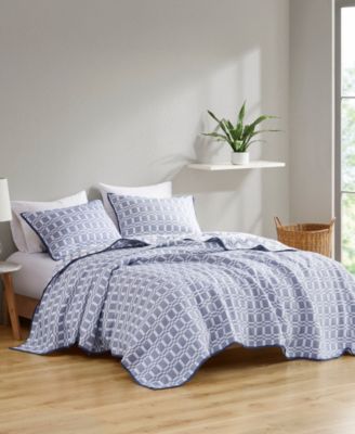 Harlow Reversible Matelass&eacute; 3-Pc. Coverlet Set, Full/Queen