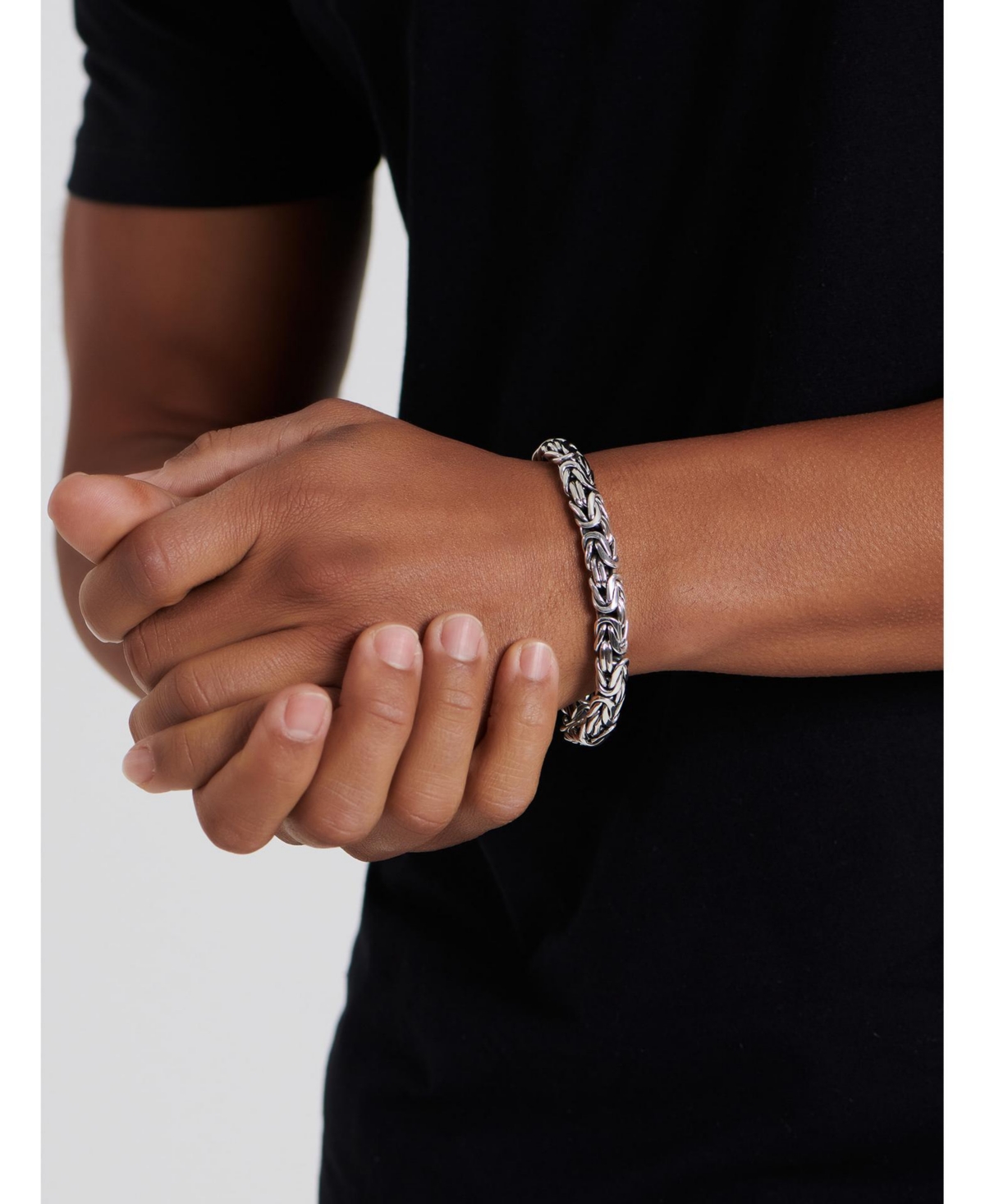 Devata Borobudur Oval 10mm Chain Bracelet in Sterling Medium in - Silver