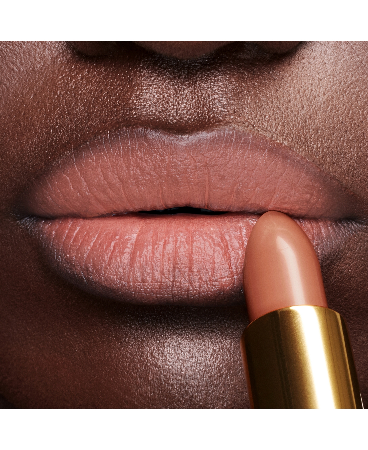 Runway Lip Color Lipstick with 12 Hour Longwear