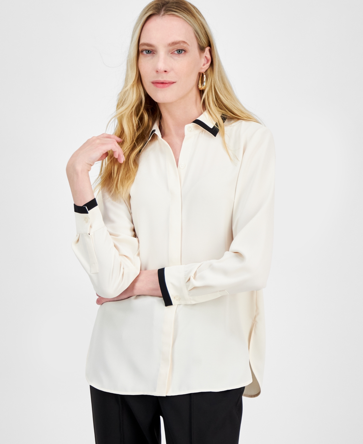 Shop Anne Klein Women's Contrast-trim Button-front Blouse In Anne White