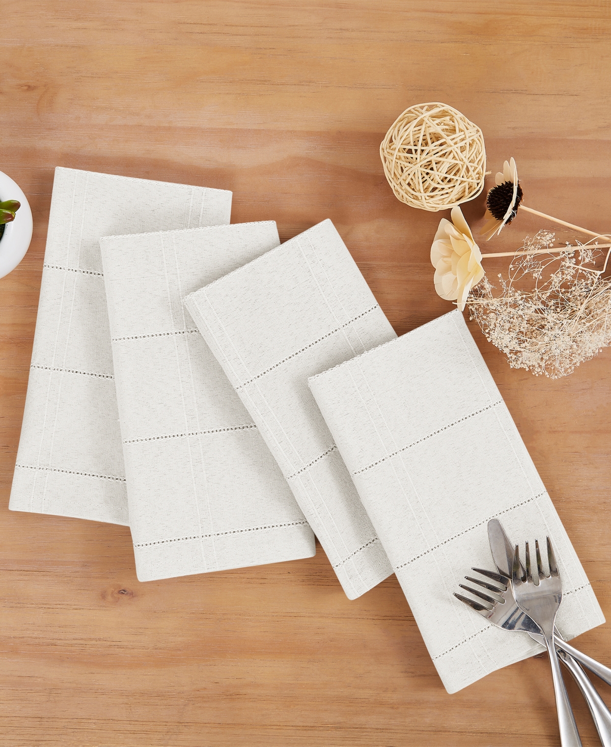 Izod Chadwick Fabric Napkins, Set Of 4 In White
