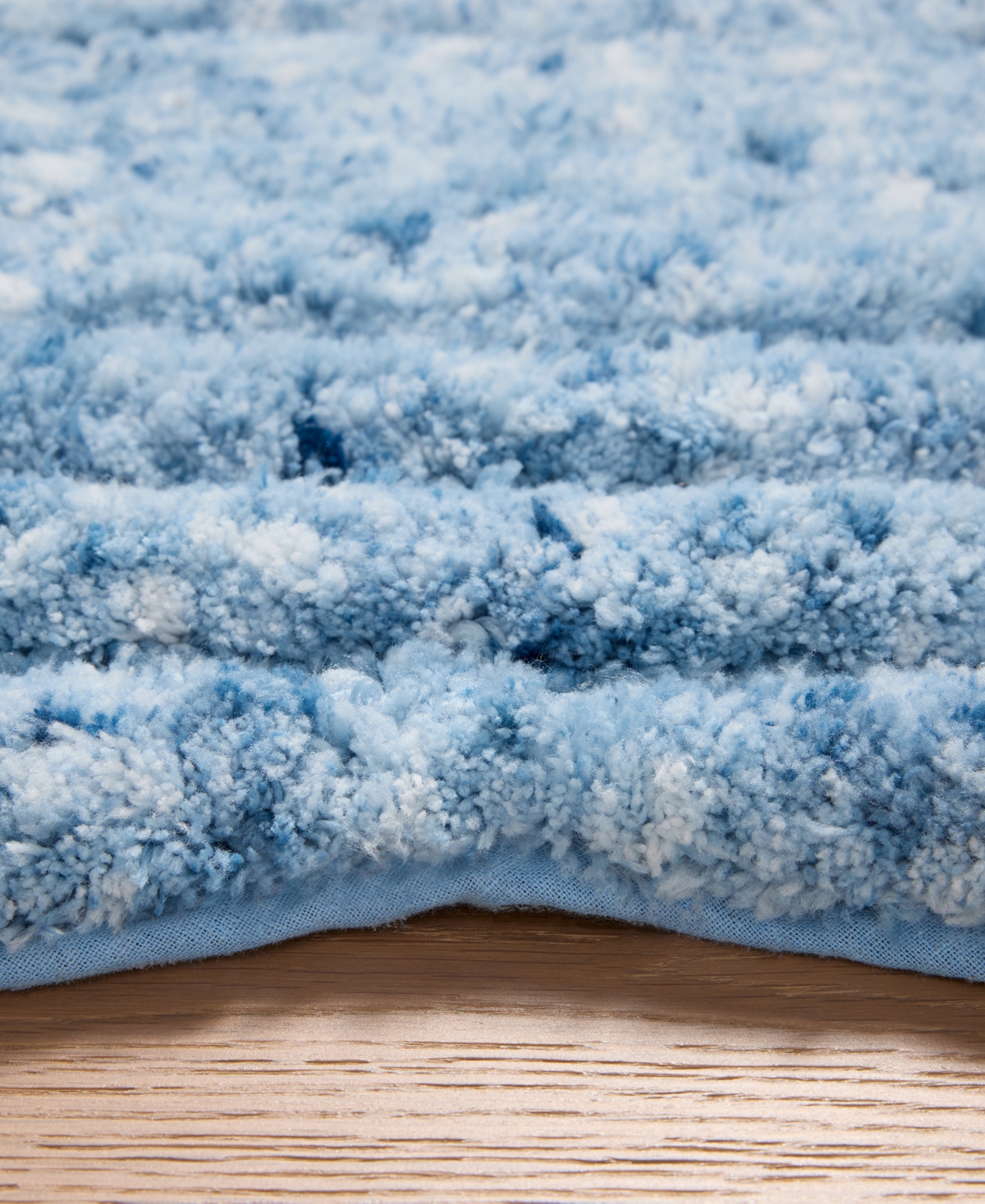 Loloi Niki Scallop Skid-resistant Bath Rug, 20" X 32" In Blue