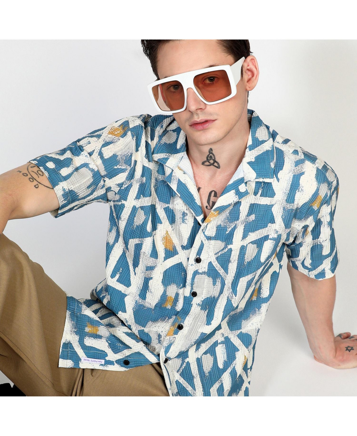 Campus Sutra Men's Ombre-Striped Oversized Shirt