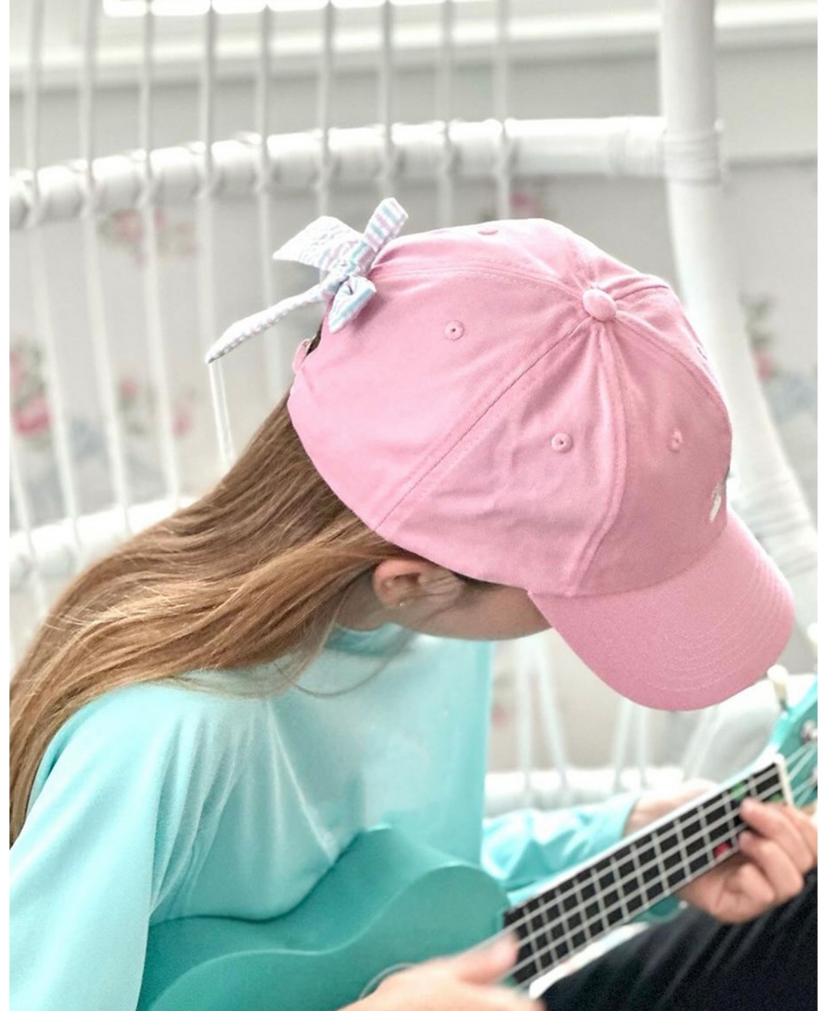 Bits & Bows Girls Girls Rainbow Sparkle Bow Baseball Hat - Pink
