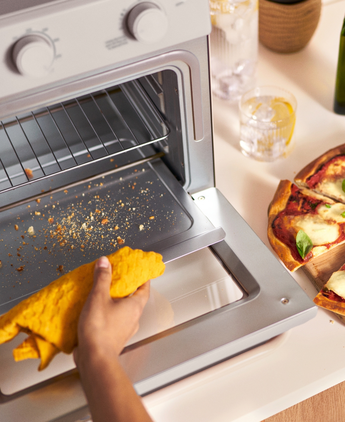 Bella 7-function Air Fryer Toaster Oven In Oatmilk