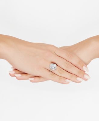 IGI Certified Lab Grown Diamond Oval Halo Engagement Ring (3-1/2 ct. t.w.) in 14k Gold