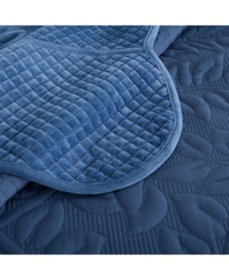 3 Pc Luxury Velvet Oversized Embroidery Soft and Plush Quilt Set Queen