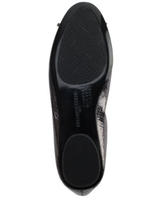 Women's Velma Almond Toe Ballet Flats