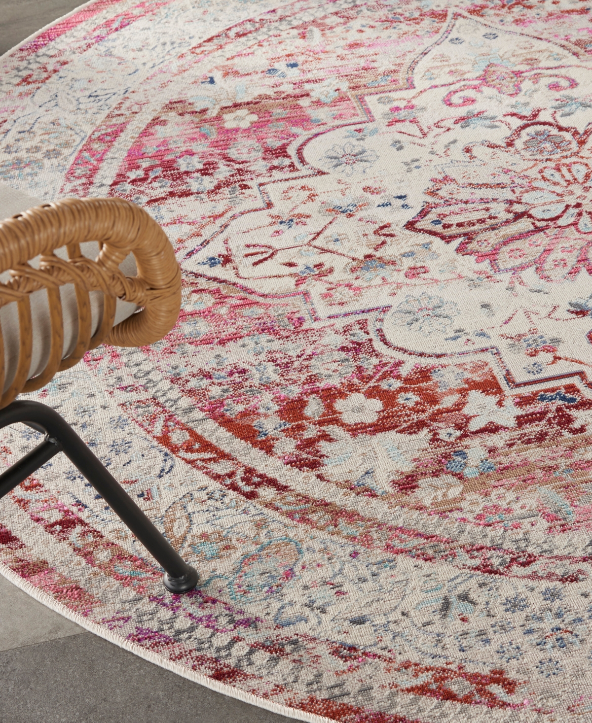 Nourison Home Vintage Kashan Vka07 6'x6' Round Area Rug In Red,ivory
