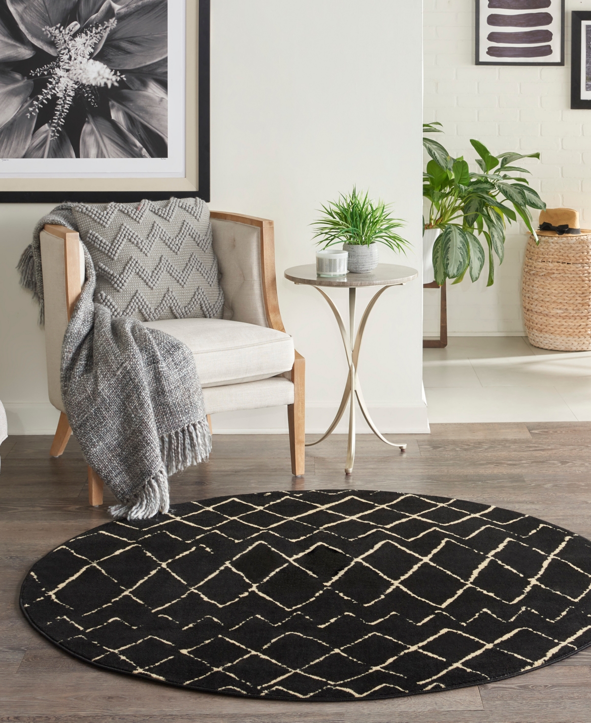 Nourison Home Grafix Grf04 5'3"x5'3" Round Area Rug In Black