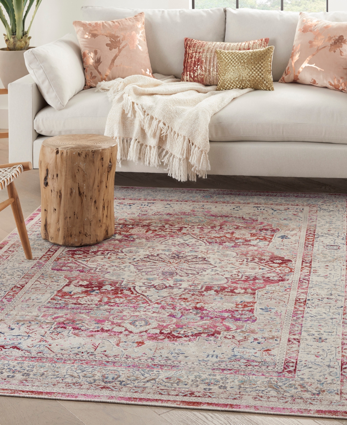 Nourison Home Vintage Kashan Vka07 4'x6' Area Rug In Red,ivory