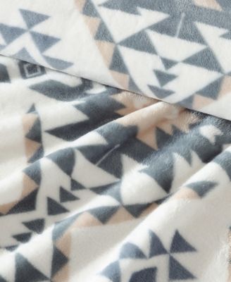 Southwest Ultra Soft Plush Fleece Throw, 60" x 50"