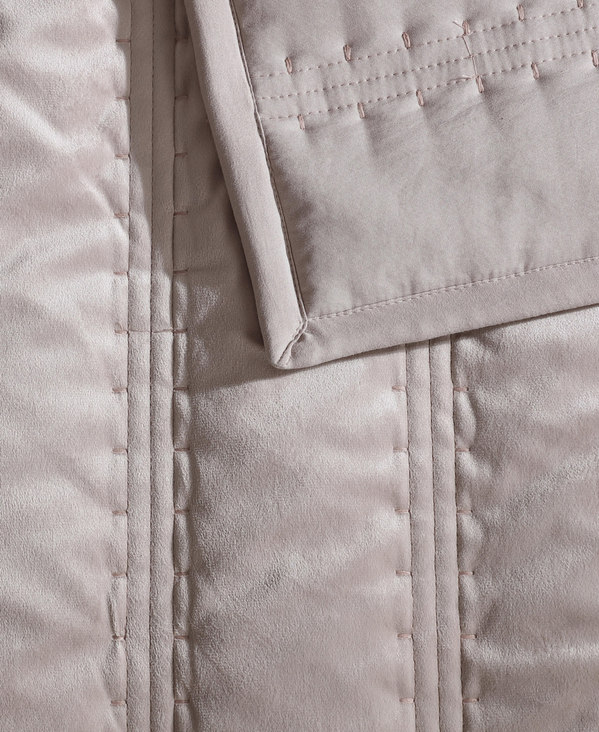 Vera Wang Linear Stitch Velvet 3-Pc. Quilt Set
