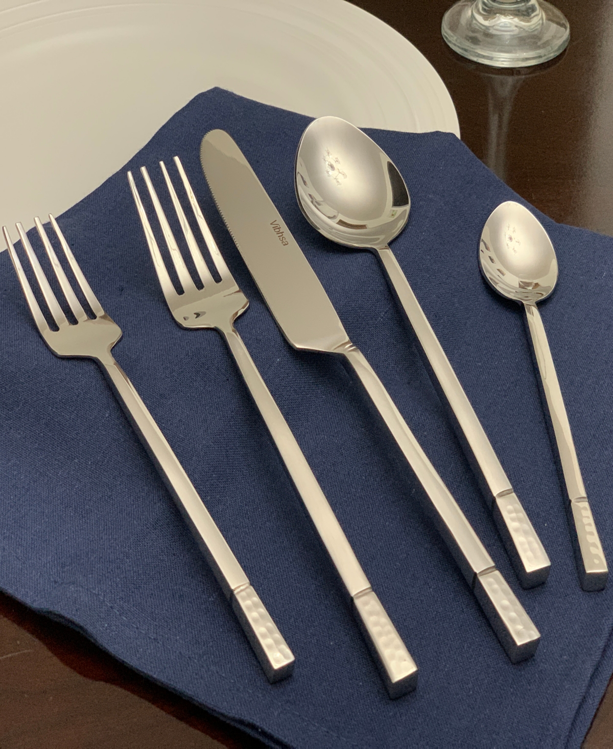 VIBHSA SQUARE END 20-PC. FLATWARE SET, SERVING FOR 4 