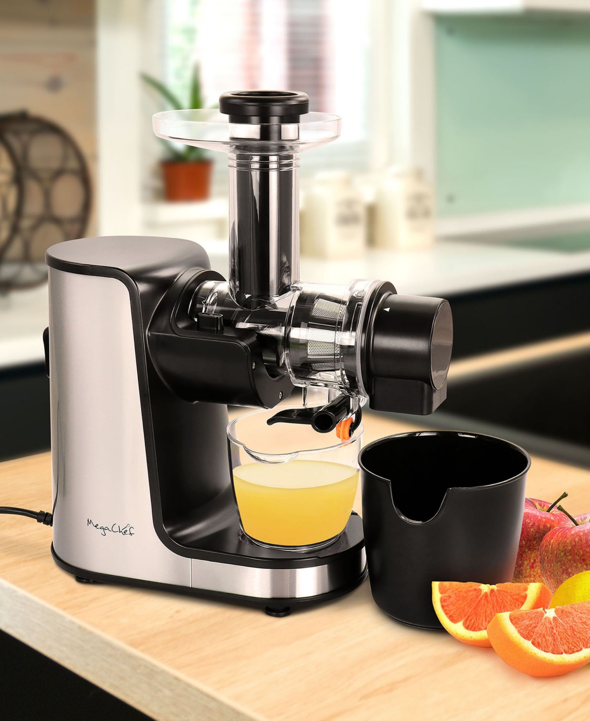 Megachef 150 Watts Masticating Slow Juicer In Silver