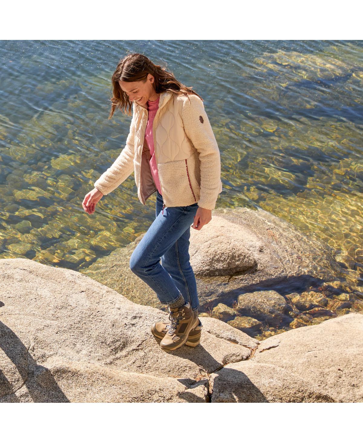 Free Country Women's Sierra Butter Pile Hybrid Jacket