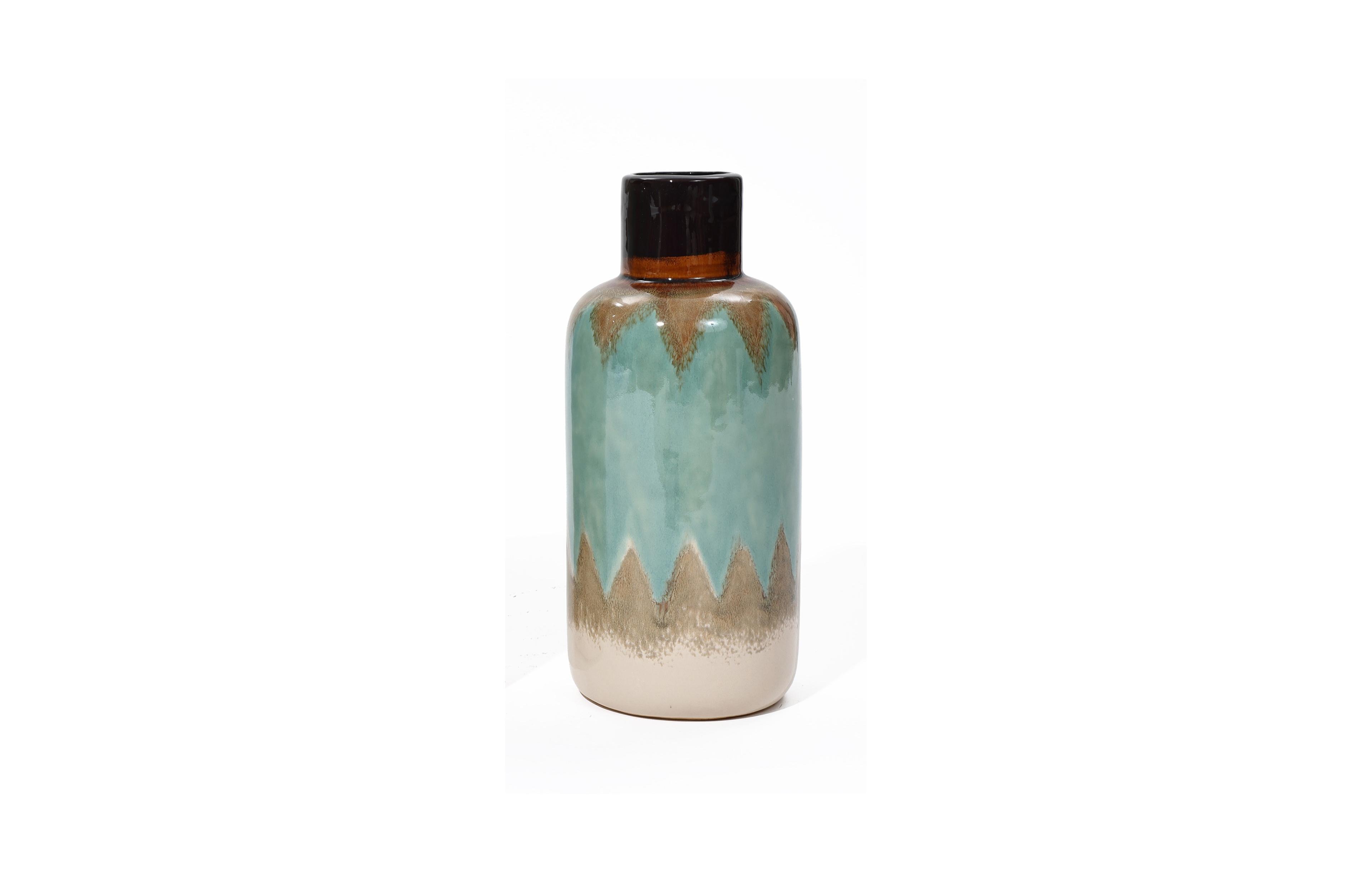 LuxenHome Ocean Ombre Stoneware Vase