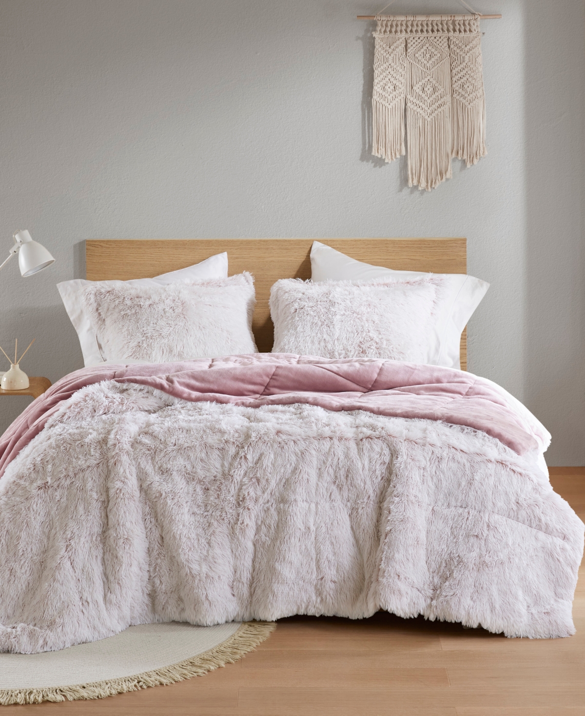 Intelligent Design Malea Shaggy Faux-fur 2-pc. Comforter Set, Twin/twin Xl In Pink,white