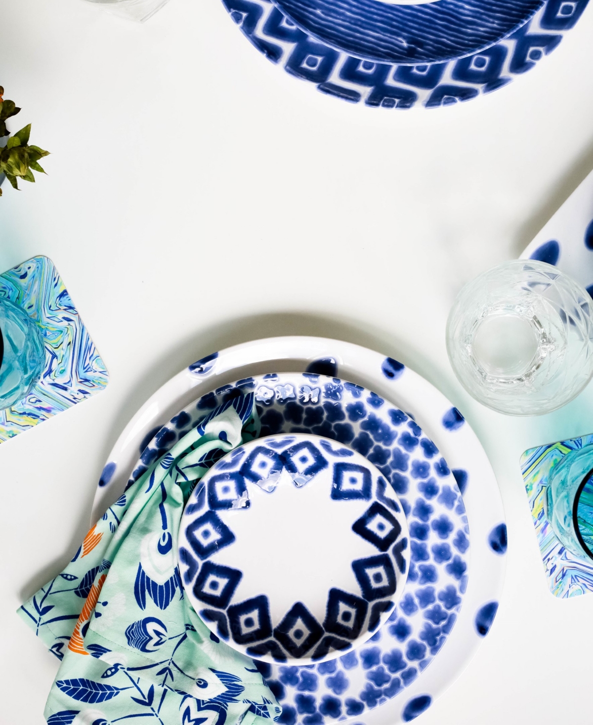 Vietri Santorini Dinner Plate In Dot