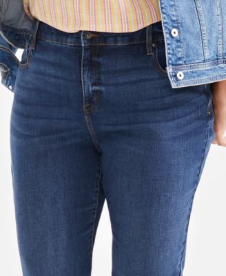 Plus Size Mid-Rise Curvy Capri Jeans, Exclusively at Macy's