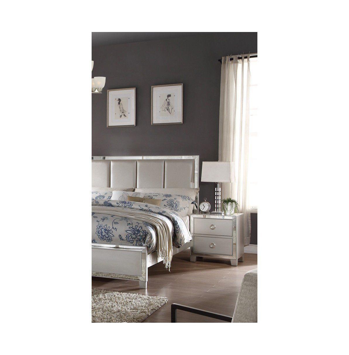 Streamdale Furniture Voeville Ii Nightstand In Platinum