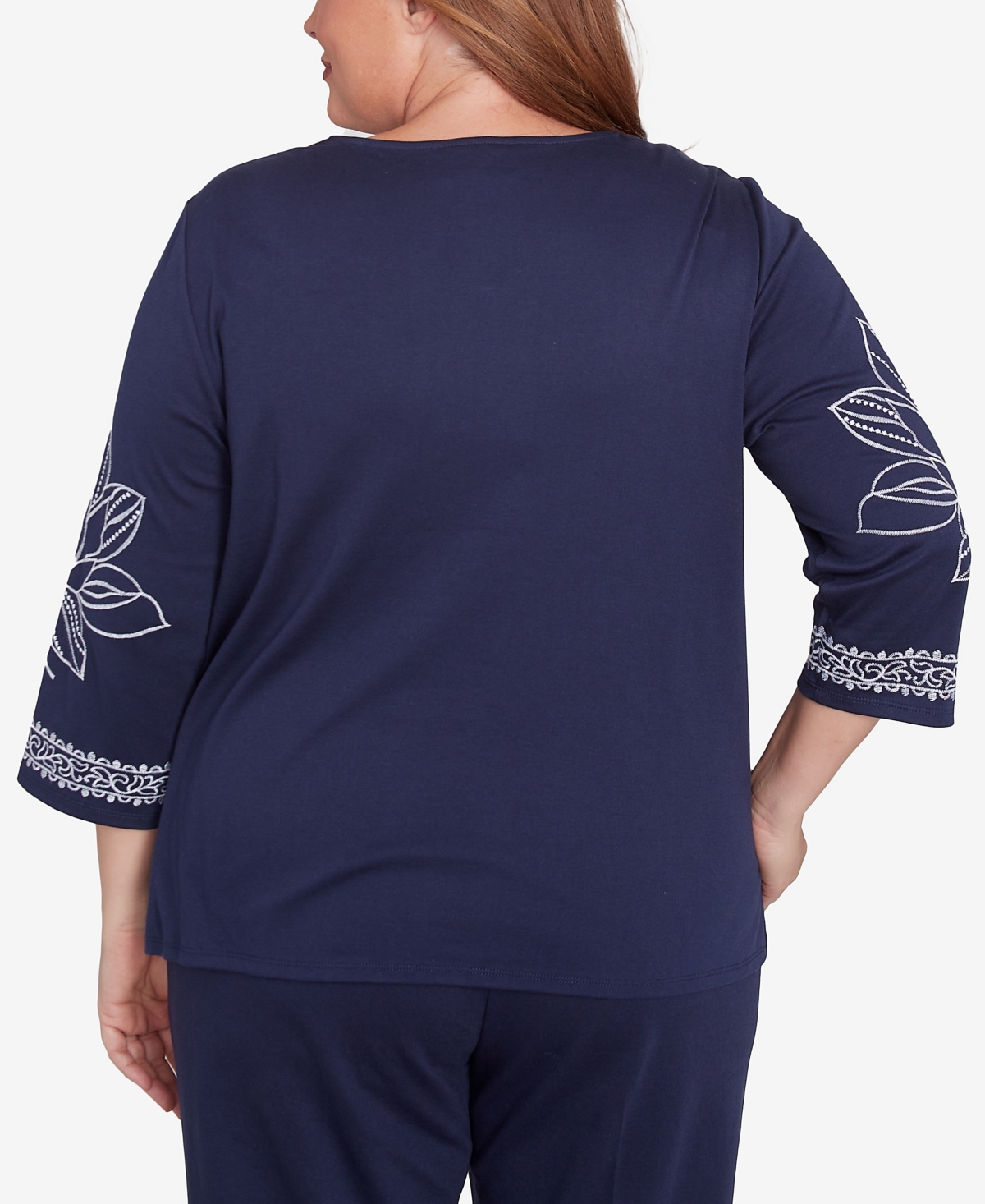 Alfred Dunner Plus Size Block Island Dynamic Floral Embroidered V-neck Top In Navy