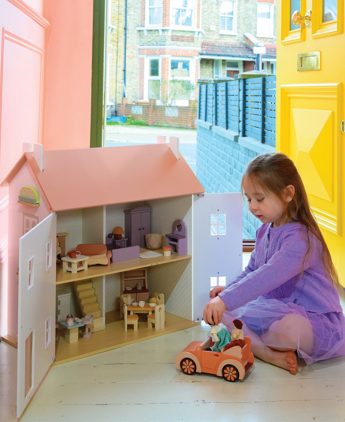 Двухэтажный деревянный кукольный домик Mentari Toys Clover, 60 x 33.5 x 62.5 см, 3+ — фото 8