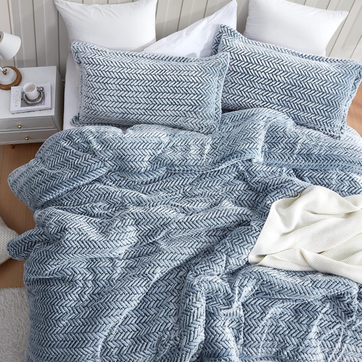 Cozy Peaks - Coma Inducer Oversized Comforter Set - Chevron Frosted Navy