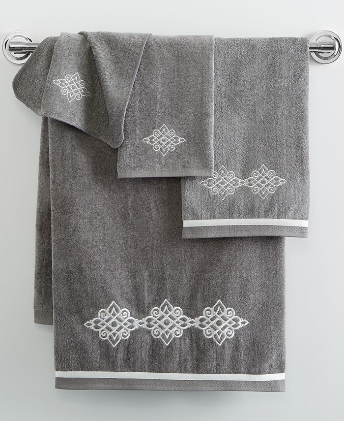 Avanti Riverview 11" x 18" Fingertip Towel Macy's