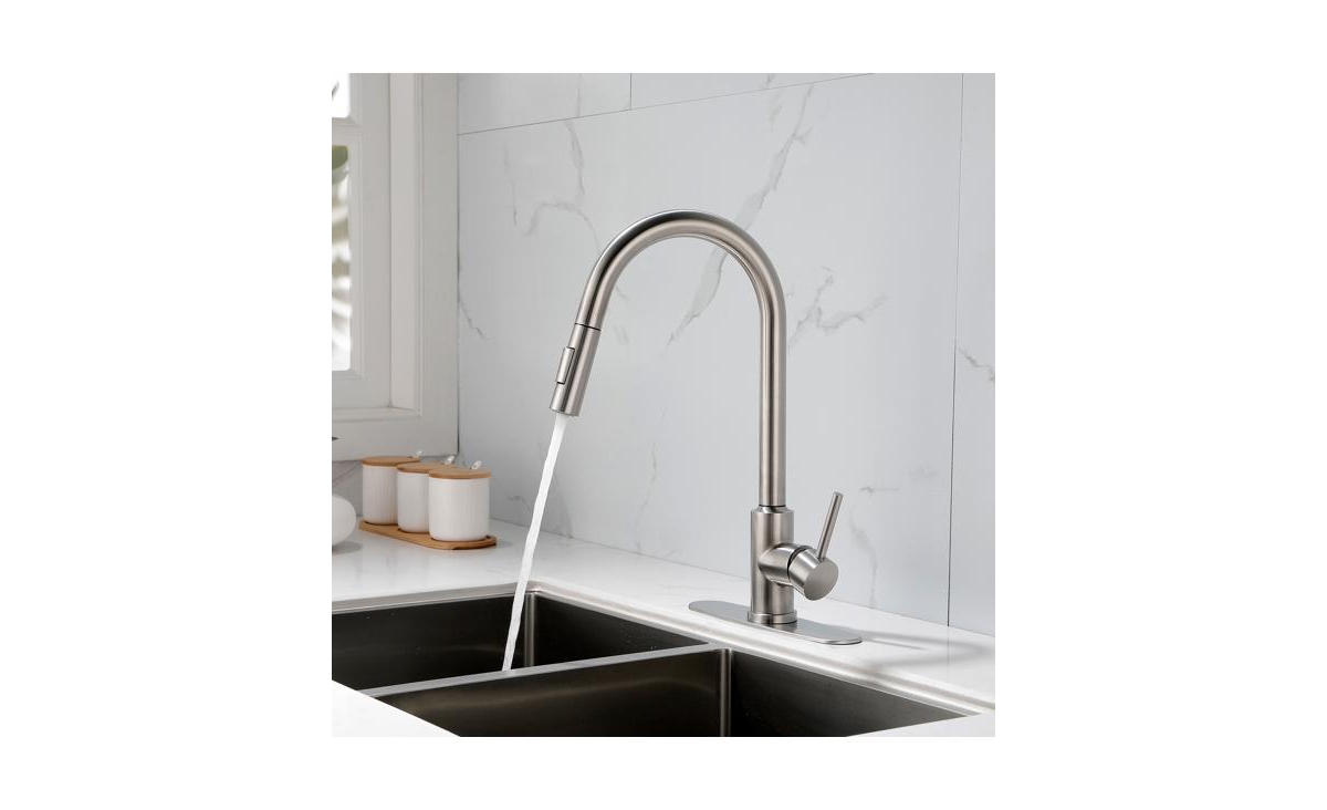 Slickblue Single Handle High Arc Pull-Out Kitchen Faucet Stainless Steel Sink Faucet with Pull-Down Sprayer