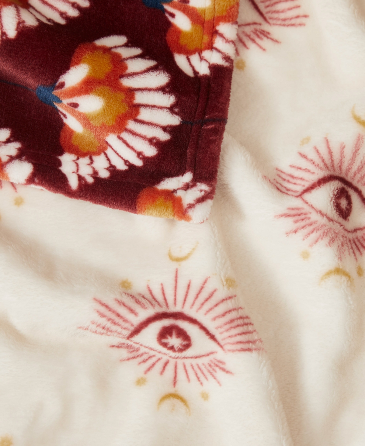 Jessica Simpson Plush Ultra Soft Throw, 50" X 70" In Celeste Burgandy,red