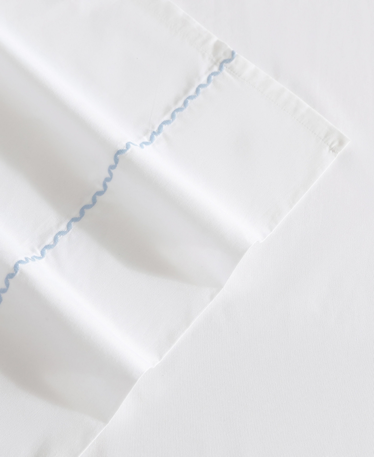 Laura Ashley 200-thread Count Cotton Percale 3 -pc. Sheet Set, Twin In Blue Cashmere Scallop Embroidered