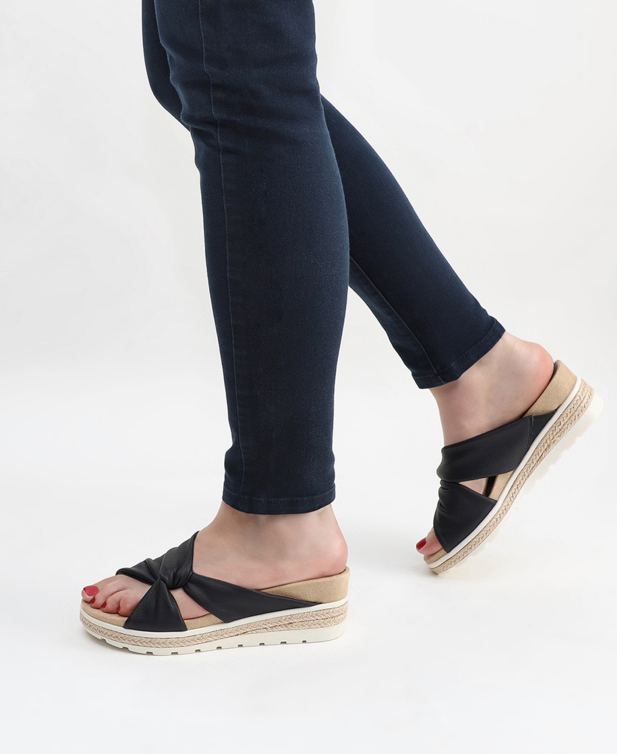 EASY STREET WOMEN'S JA WEDGE HEEL SANDALS 