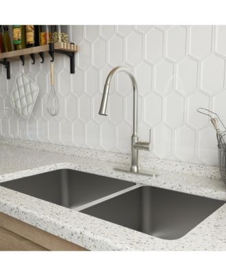 1.8 GPM Single-Handle Pull-Down Kitchen Faucet Single Hole Faucet