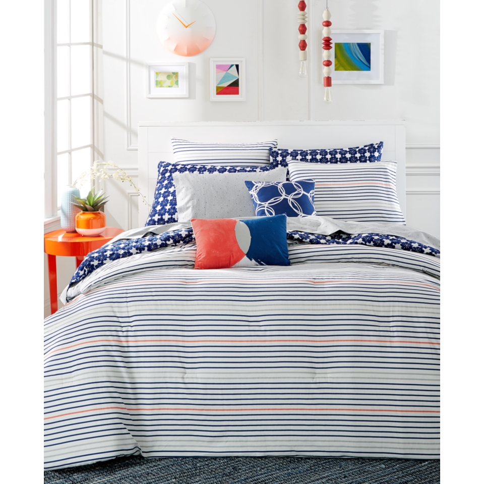 Whim by Martha Stewart Collection Between The Lines 5 Pc. Comforter