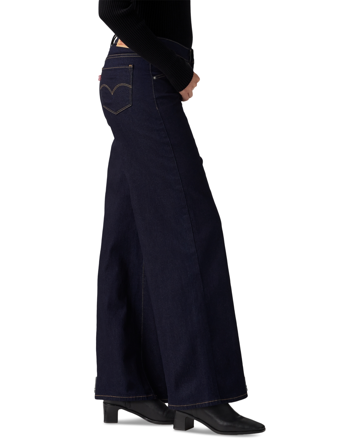 Levi's Women's 318 Shaping Stellar-stretch Wide-leg Jeans In Darkest Sky