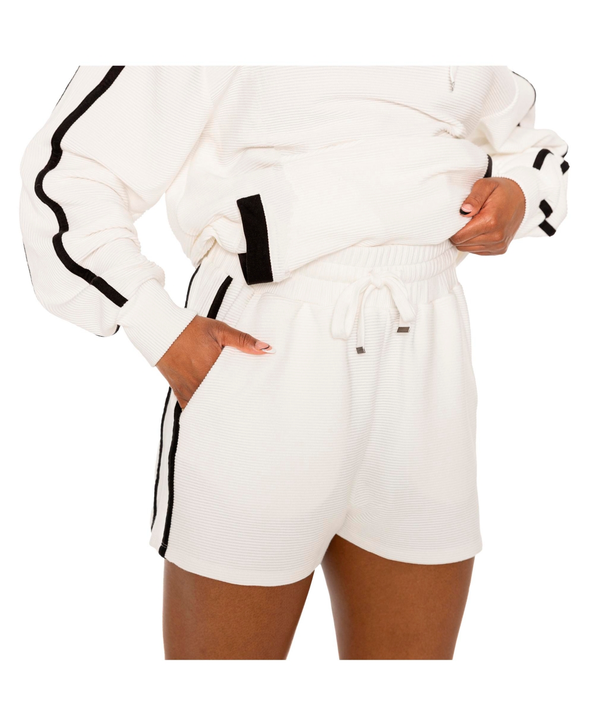 Gameday Couture Women's Cream Arkansas Razorbacks Down, Set, Go Pullover Hoodie and Shorts Set