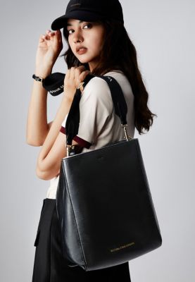 Webbing Strap Large Tote Satchel Victoria Hyde Romai