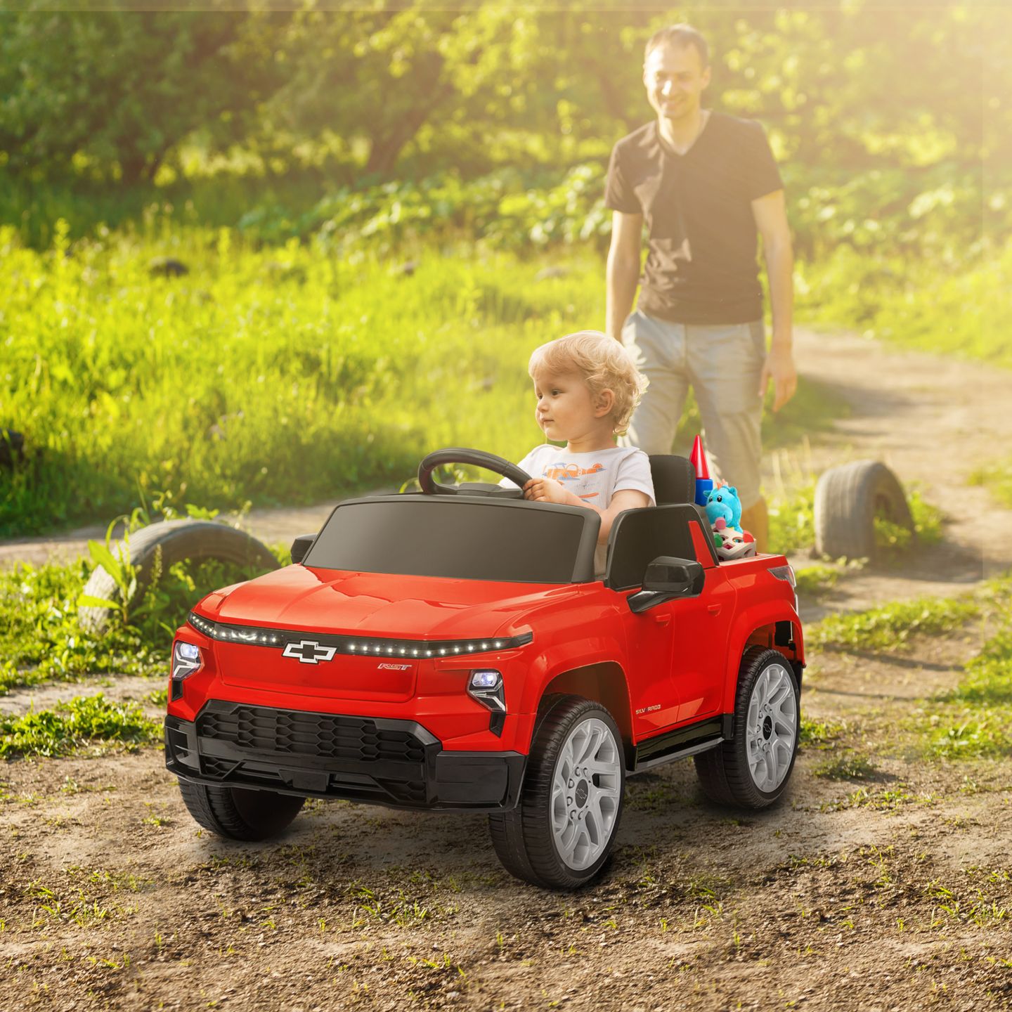 Детская игрушка Qaba Silverado EV RST Remote Control 12V Electric Ride-On Car, 66 lbs Capacity, 3–6 лет, цвет: Красный — фото 3