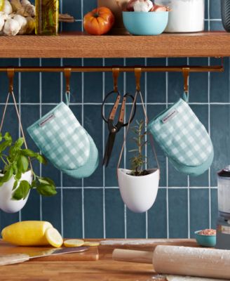 Gingham-Print Mini Oven Mitts, Set of 2