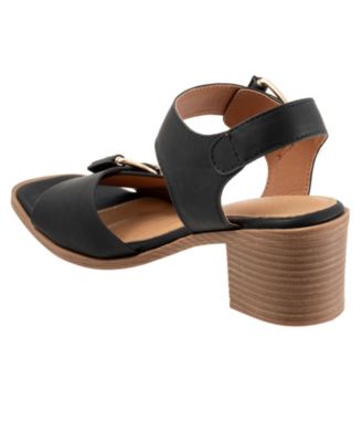 Jazzie Sandal