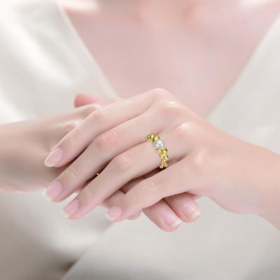Sterling Silver 14k Gold Plated Scalloped Seashell Freshwater Pearl Ring