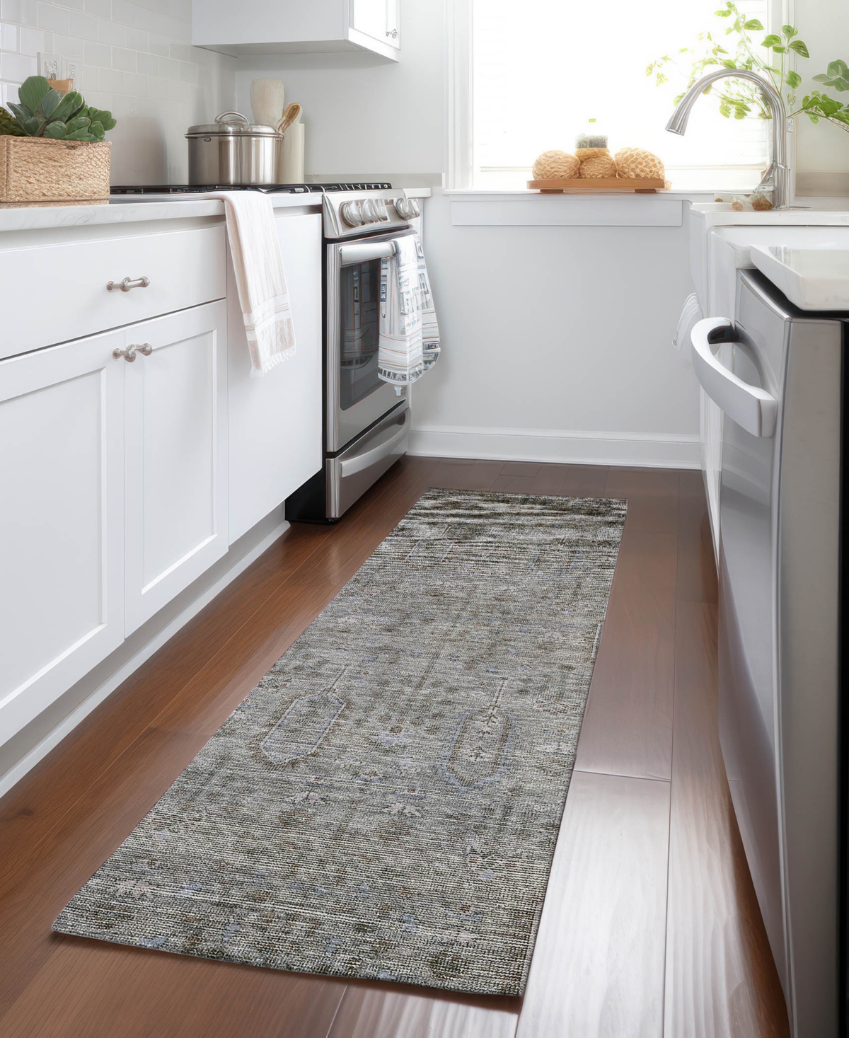 Addison Chantille Acn790 2'3''x7'6'' Runner Area Rug In Slate