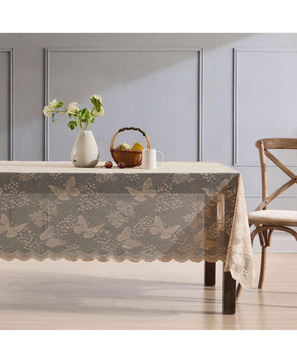 Hlc.me Butterfly Floral Lace Fabric Tablecloth, Lace Fabric Table Cloth for Rectangle Tables, Wrinkle Resistant Tablecloth, Patterned Scalloped Tablec