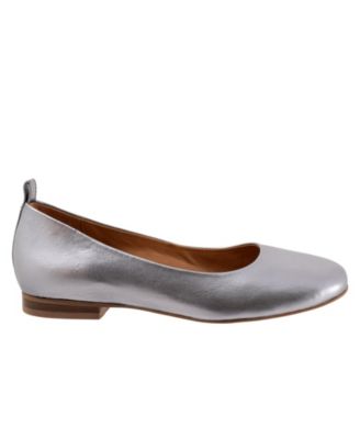Women's Kiris Flat