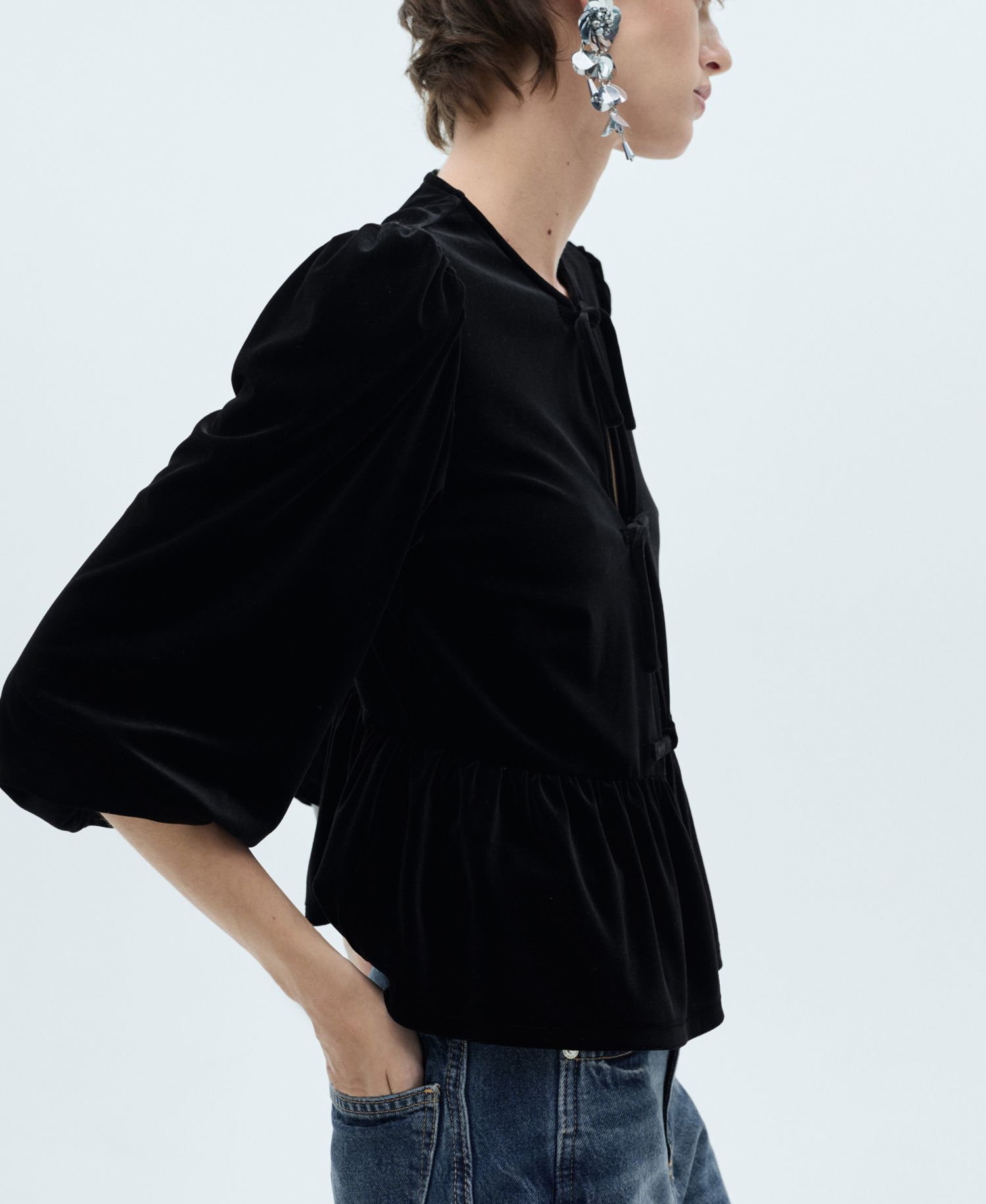 Women's Bows Detail Velvet Blouse