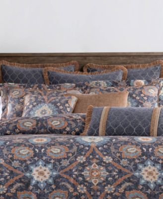 Harlow Velvet Decorative Pillow, 20" x 20"