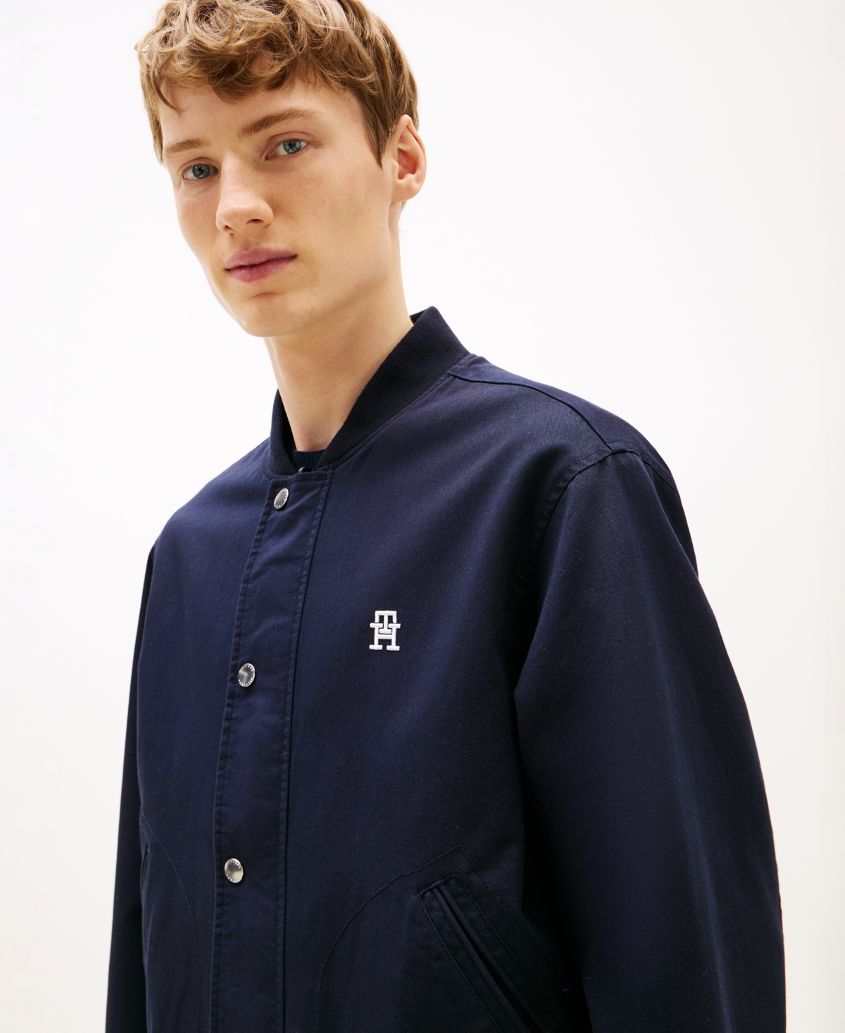 TOMMY HILFIGER MEN'S REVERSIBLE BOMBER JACKET 