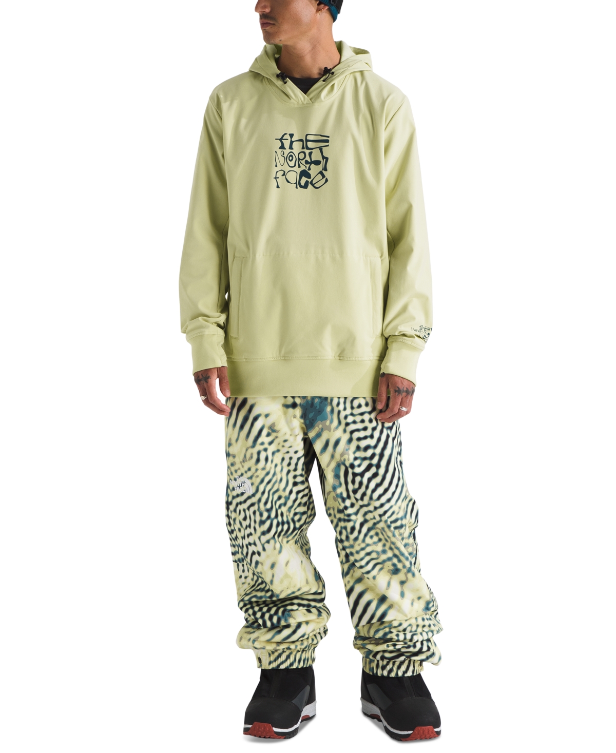 Shop The North Face Men's Tekno Logo Hoodie In Nettle